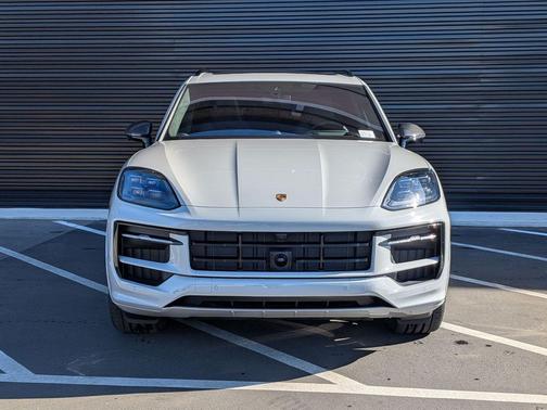 2026 Porsche Cayenne GTS