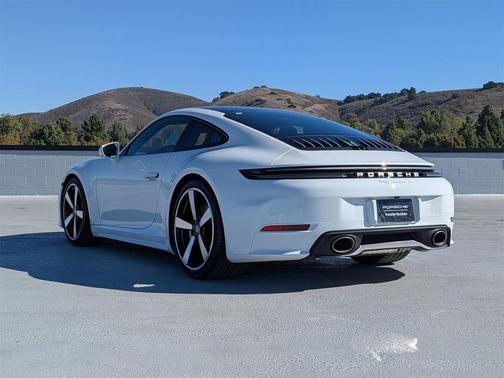 2026 Porsche 911 Carrera S