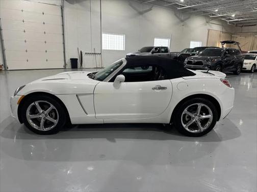 2008 Saturn Sky Red Line
