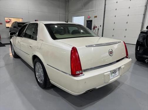 2007 Cadillac DTS Luxury