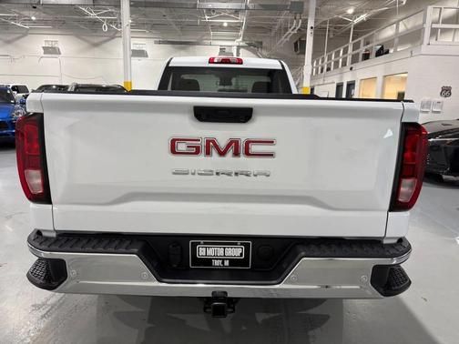 White Frost Tricoat 2024 GMC Sierra 1500 Pro