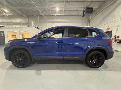 Blue 2024 Volkswagen Taos 1.5T SE