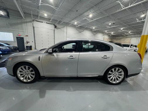 2012 Lincoln MKS Base