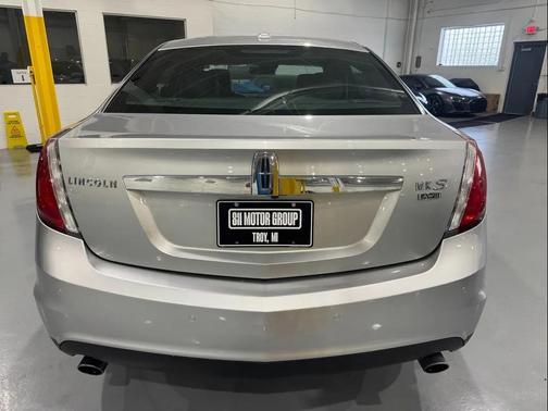 2012 Lincoln MKS Base