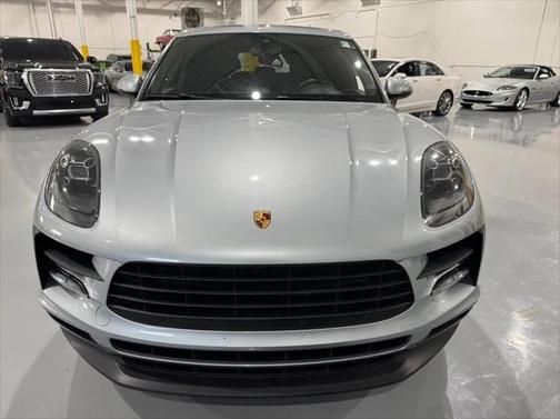 2021 Porsche Macan Base