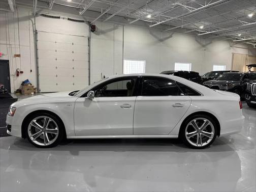 2013 Audi S8 4.0T