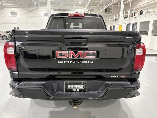 Onyx Black 2023 GMC Canyon AT4