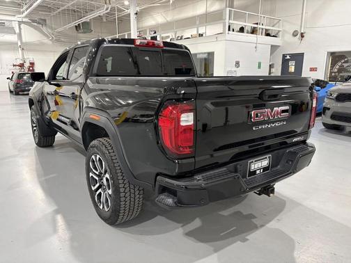 Onyx Black 2023 GMC Canyon AT4