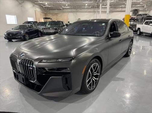 2024 BMW i7 M70