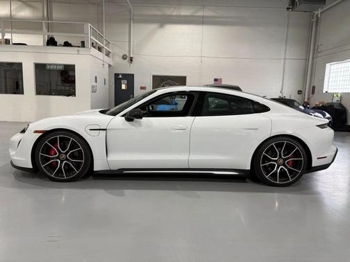White 2022 Porsche Taycan 4S