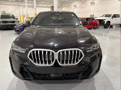 2024 BMW X6 xDrive40i