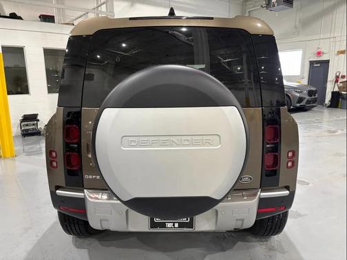 2020 Land Rover Defender 110 HSE