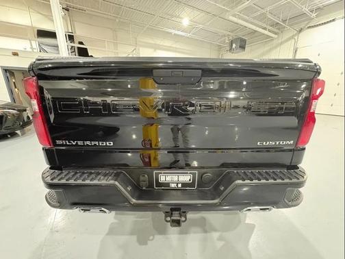 2021 Chevrolet Silverado 1500 Custom Trail Boss