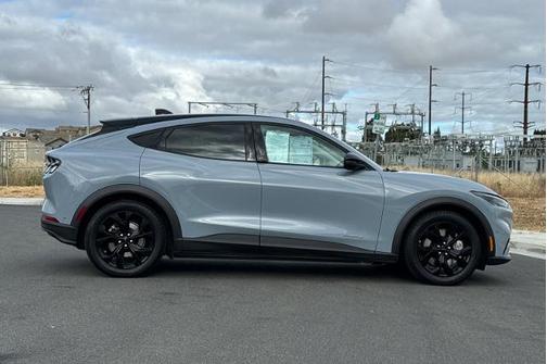 2024 Ford Mustang Mach-E SELECT