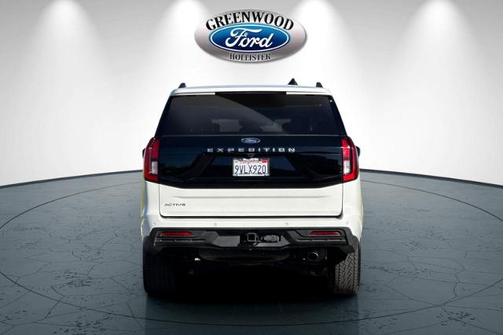 2025 Ford Expedition ACTIVE