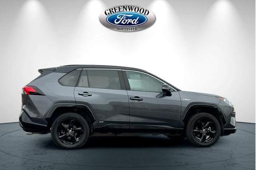 2021 Toyota RAV4 XSE