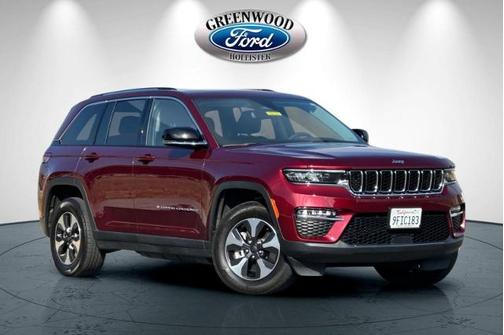 2023 Jeep Grand Cherokee BASE