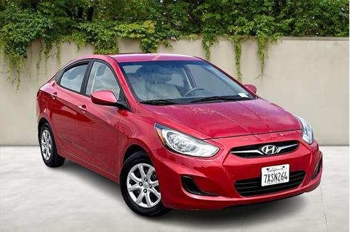 2013 Hyundai Accent GLS