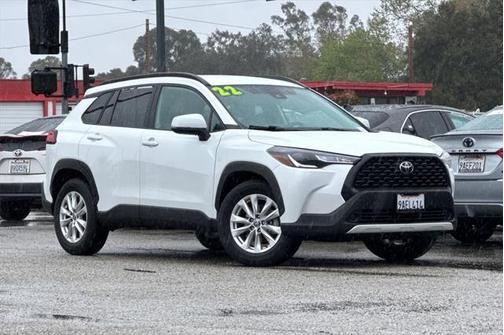 2022 Toyota Corolla Cross LE