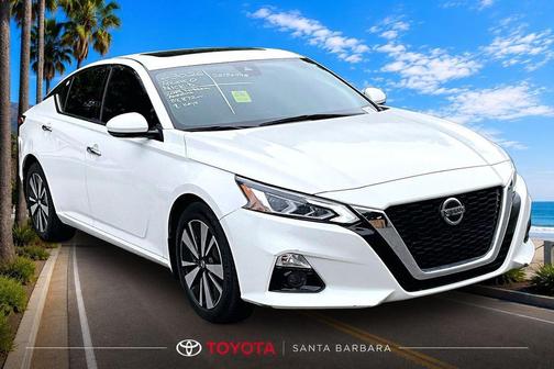 Pearl White Tricoat 2019 Nissan Altima 2.5 SV