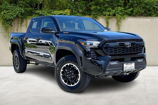 2025 Toyota Tacoma Hybrid TRD Off Road