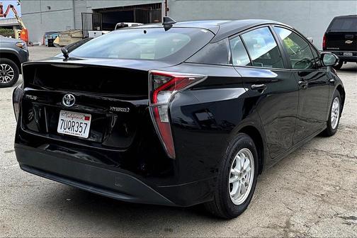 2016 Toyota Prius Two