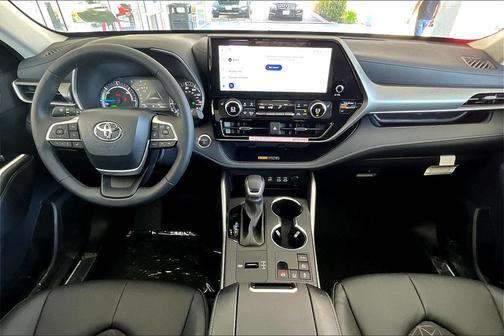 2025 Toyota Highlander Hybrid XLE