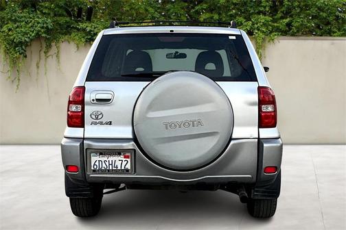 2004 Toyota RAV4 Base