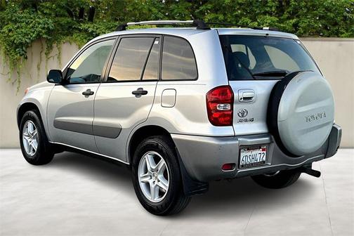 2004 Toyota RAV4 Base