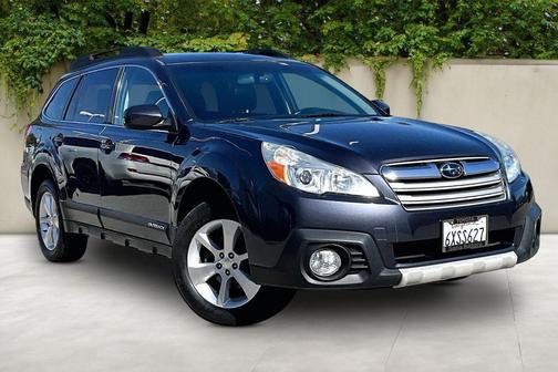 Graphite Gray Metallic 2013 Subaru Outback 2.5i Limited