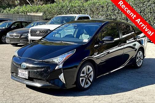 2016 Toyota Prius Three Touring