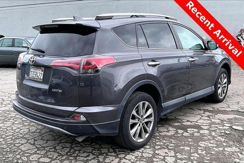 2017 Toyota RAV4 Limited