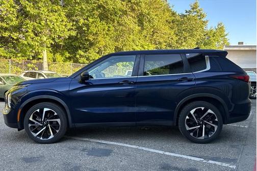 2022 Mitsubishi Outlander SE Launch Edition 2WD