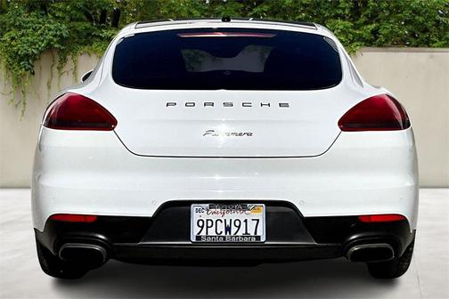 2016 Porsche Panamera 4