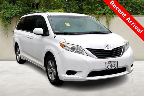 2012 Toyota Sienna LE