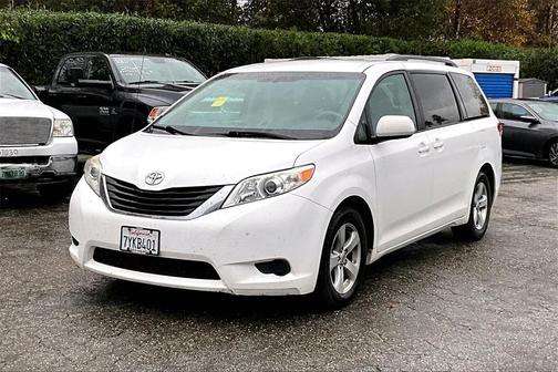 2012 Toyota Sienna LE