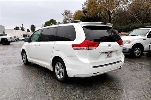 2012 Toyota Sienna LE