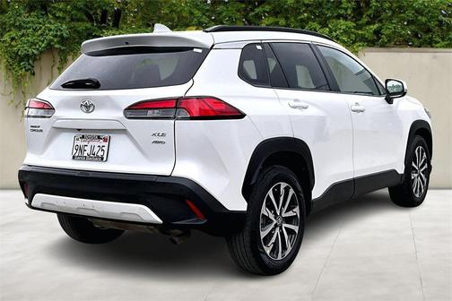 2024 Toyota Corolla Cross XLE