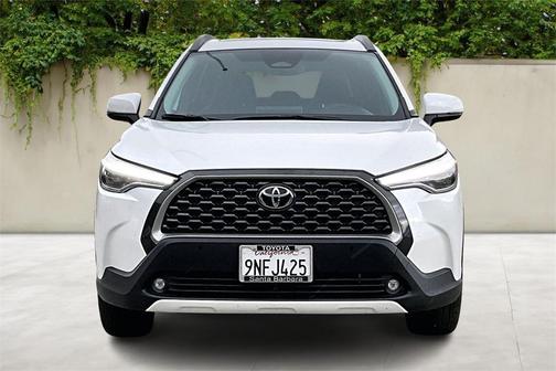 2024 Toyota Corolla Cross XLE