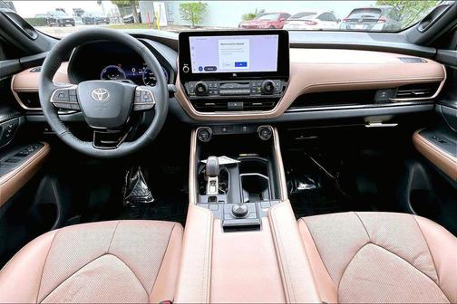 Blueprint 2026 Toyota Grand Highlander Hybrid Platinum MAX