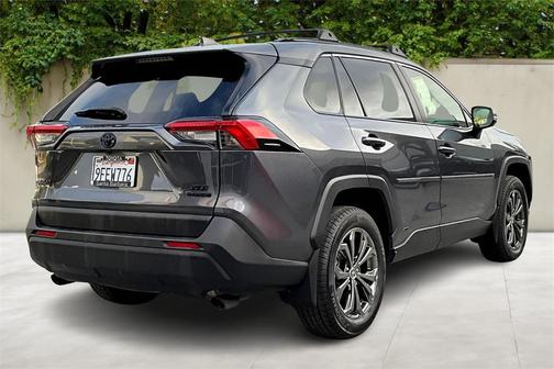 2023 Toyota RAV4 Hybrid XLE Premium