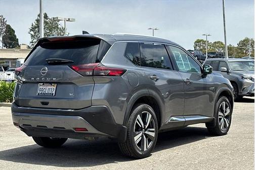 2022 Nissan Rogue SL