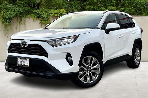 2019 Toyota RAV4 XLE Premium