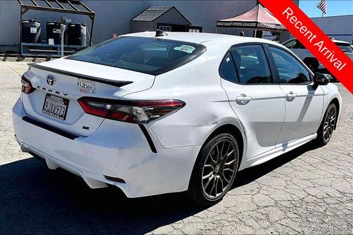 2024 Toyota Camry Hybrid SE