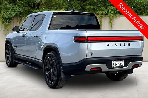 2025 Rivian R1T Adventure Dual Motor Large Pack