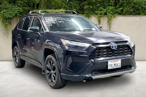 2022 Toyota RAV4 Hybrid SE