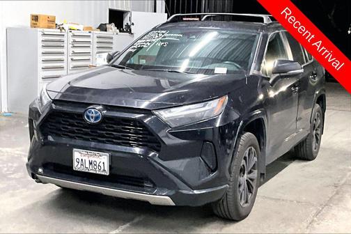 2022 Toyota RAV4 Hybrid SE