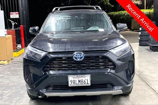 2022 Toyota RAV4 Hybrid SE
