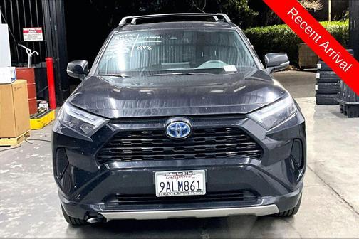 2022 Toyota RAV4 Hybrid SE