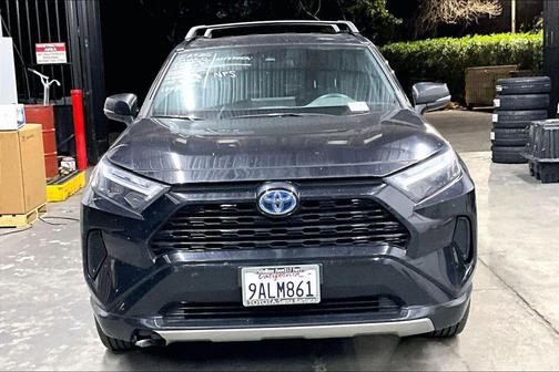 2022 Toyota RAV4 Hybrid SE